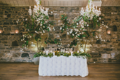 wedding sweetheart table 